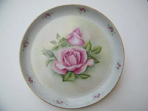 ורדים עם תחרה