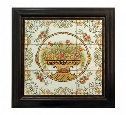 כד עם קישוטי ארנומנטיקה