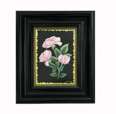 ורדים עם רקע שחור