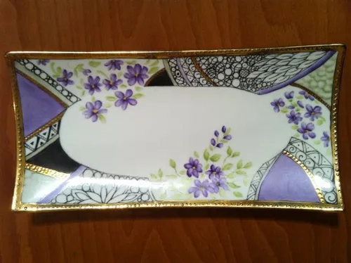 צלחת מודרנית